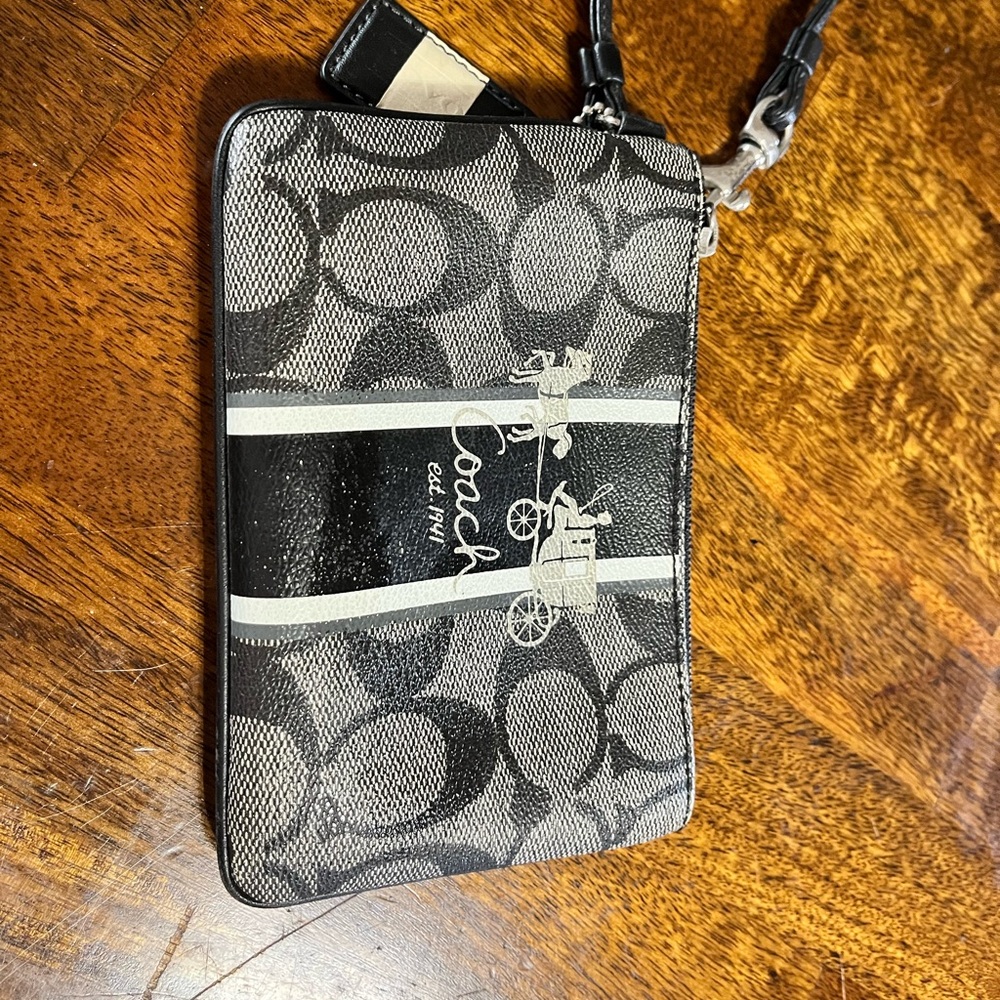 Wristlet